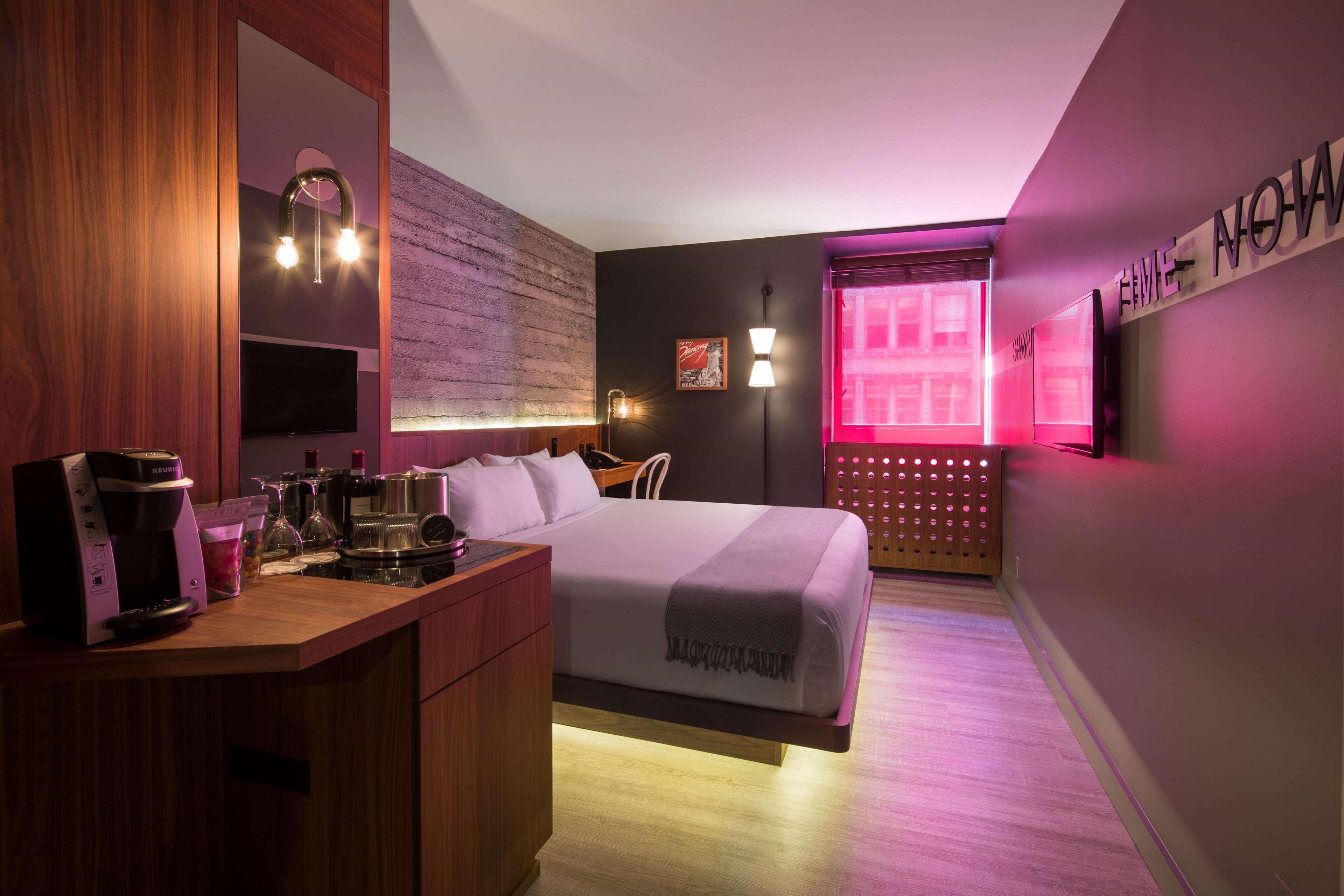 Hotel Henri New York Exterior photo