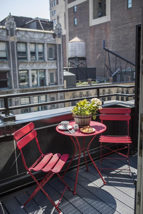 Hotel Henri New York Exterior photo