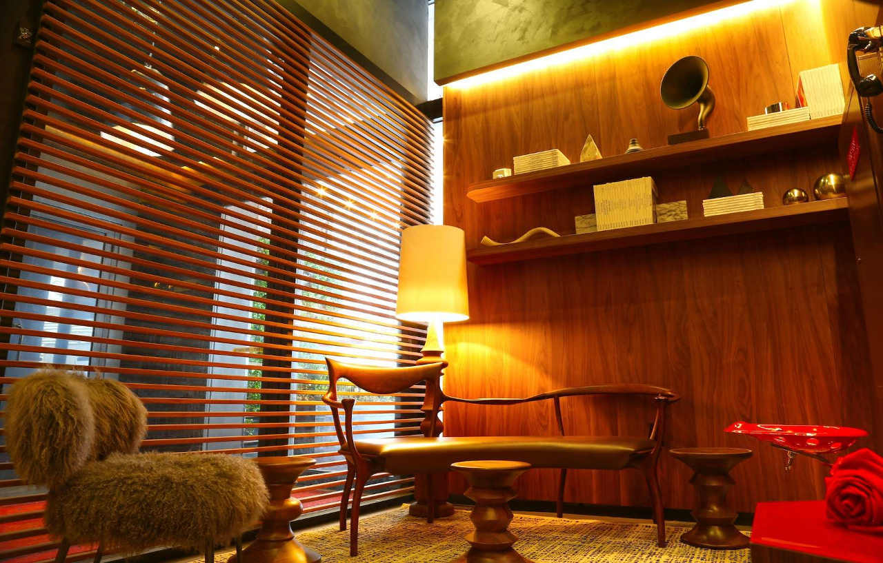 Hotel Henri New York Exterior photo